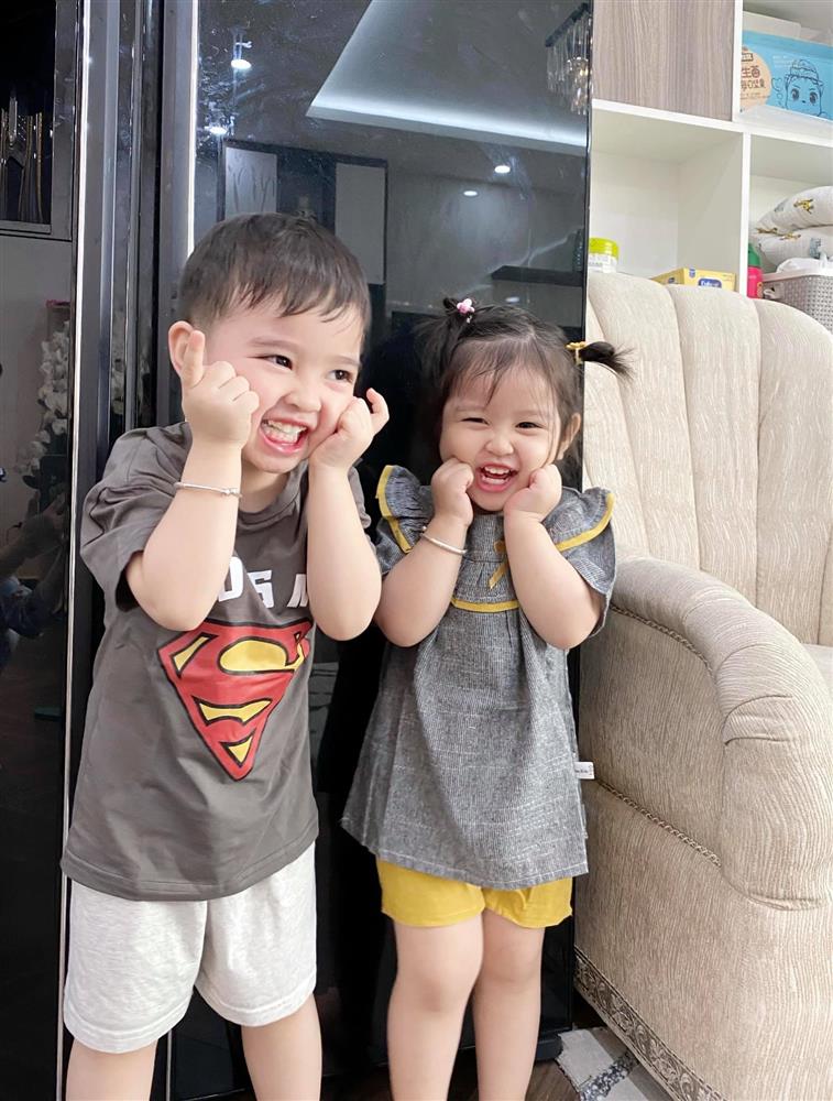 Điểm danh những hot kid là gương mặt vàng trong làng hài hước: Nhóc Sữa nhà Hằng Túi lầy từ lúc mới sinh, nhưng quý tử của Hà Hồ mới giành ngôi vô địch!-3