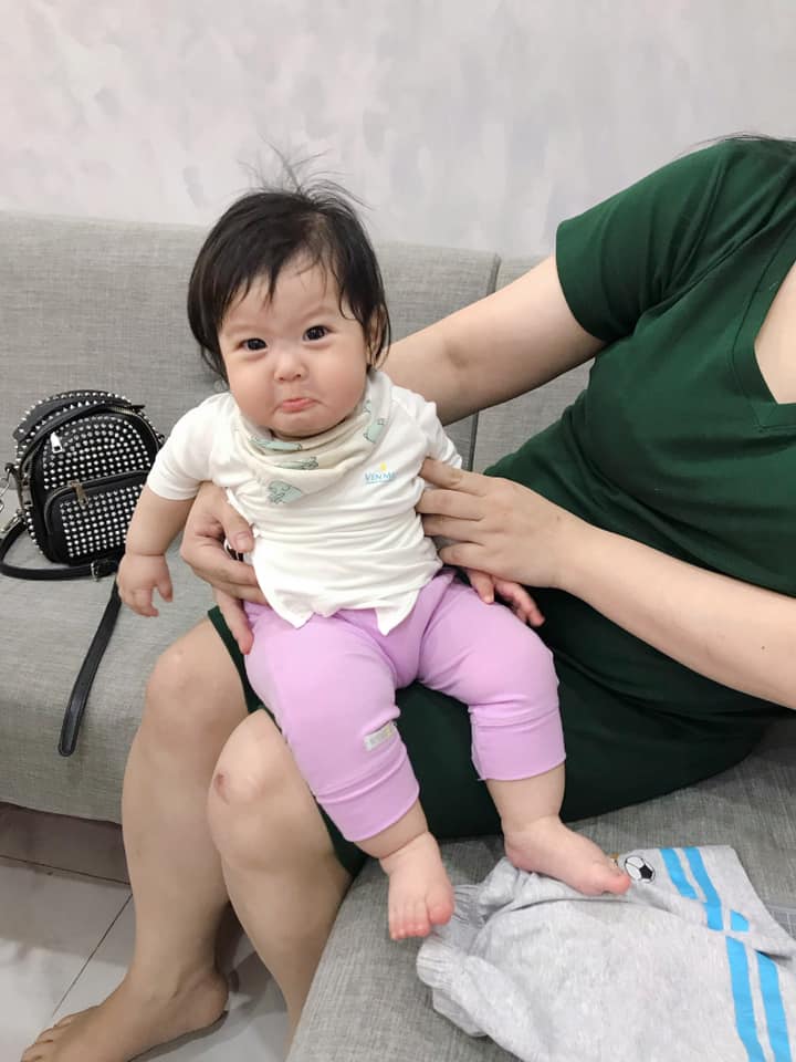 Điểm danh những hot kid là gương mặt vàng trong làng hài hước: Nhóc Sữa nhà Hằng Túi lầy từ lúc mới sinh, nhưng quý tử của Hà Hồ mới giành ngôi vô địch!-8