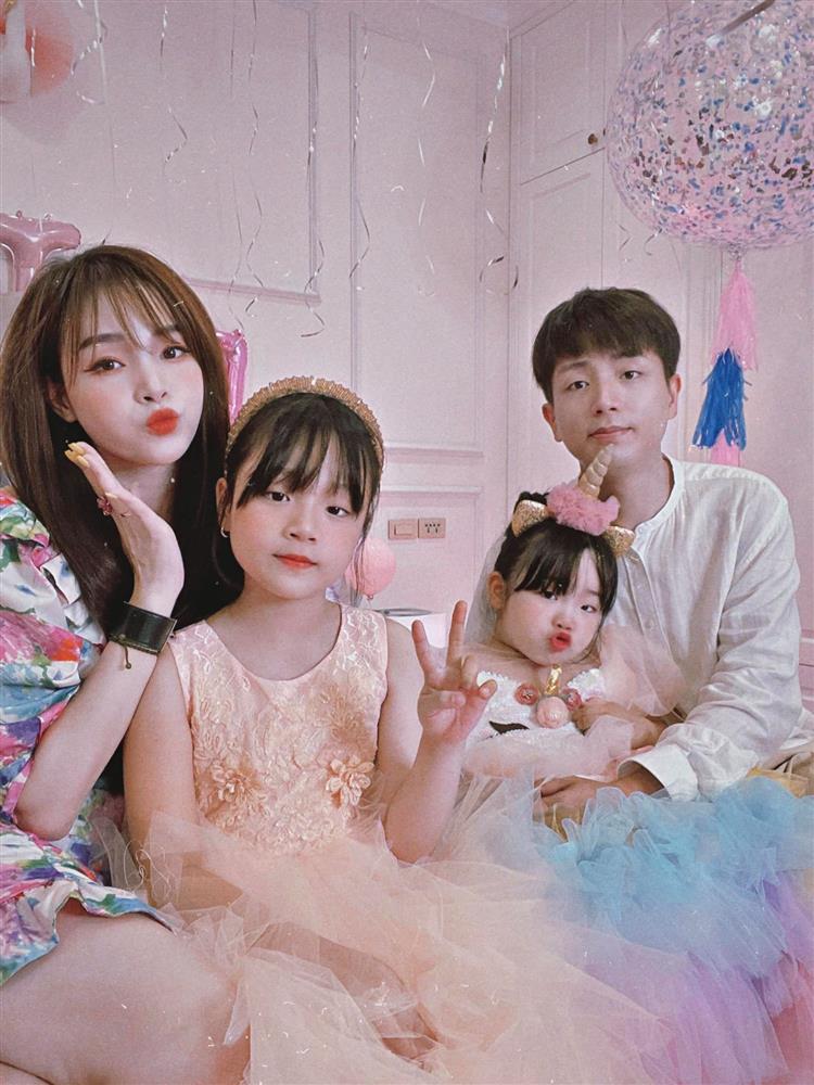 Điểm danh những hot kid là gương mặt vàng trong làng hài hước: Nhóc Sữa nhà Hằng Túi lầy từ lúc mới sinh, nhưng quý tử của Hà Hồ mới giành ngôi vô địch!-14