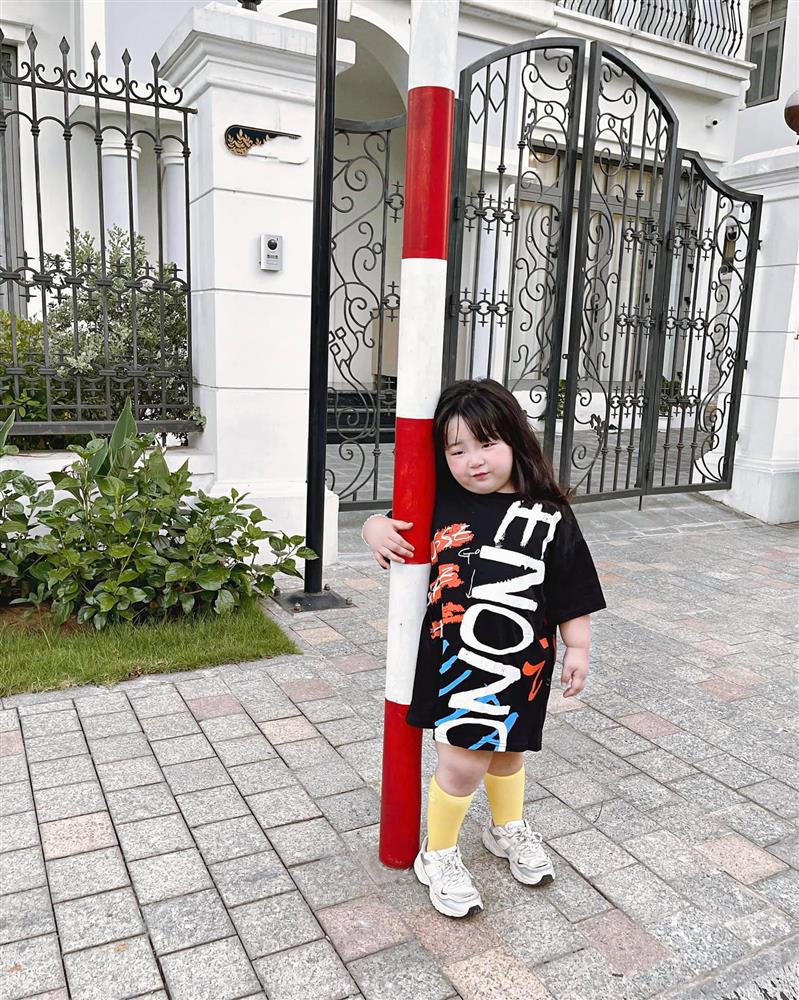 Điểm danh những hot kid là gương mặt vàng trong làng hài hước: Nhóc Sữa nhà Hằng Túi lầy từ lúc mới sinh, nhưng quý tử của Hà Hồ mới giành ngôi vô địch!-20