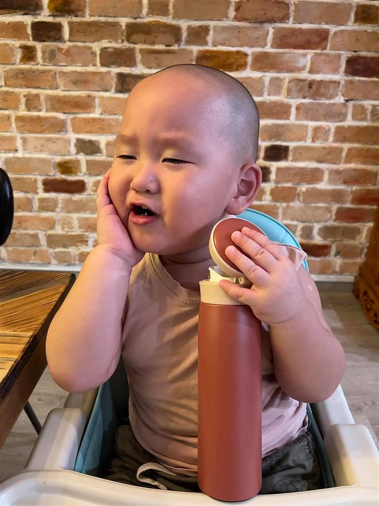 Điểm danh những hot kid là gương mặt vàng trong làng hài hước: Nhóc Sữa nhà Hằng Túi lầy từ lúc mới sinh, nhưng quý tử của Hà Hồ mới giành ngôi vô địch!-31