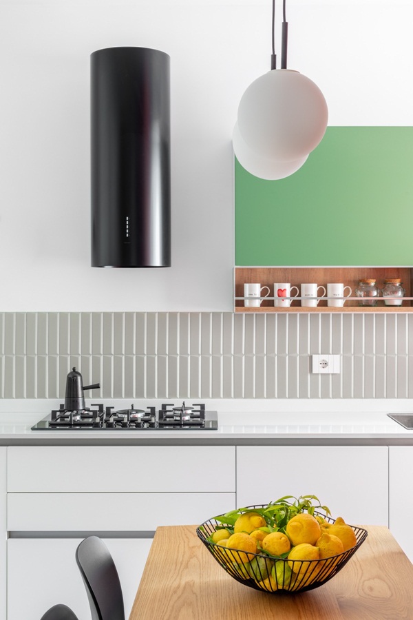 Trang trí nội thất cho gia đình thêm sống động với màu sắc tươi sáng, nhìn tưởng rối mắt mà vẫn sang trọng và cao cấp-15