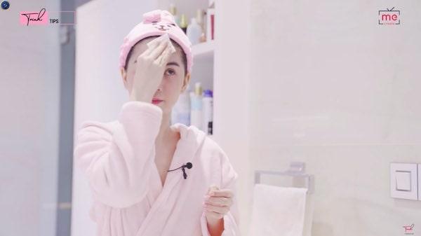 Cách tẩy trang sạch bách từng vùng trên mặt, bạn đã thực hiện đúng chưa?-6