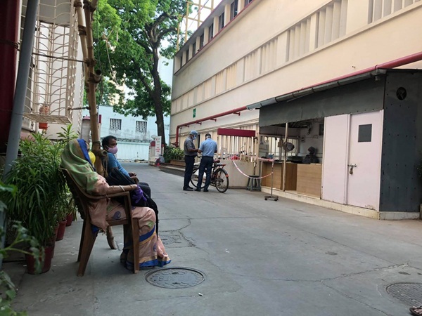 Cô dâu Việt ở Ấn Độ: Ba thế hệ nhà tôi đều mắc Covid-19-6