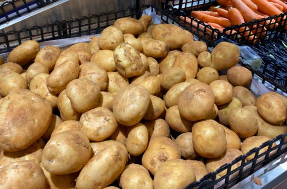 Khi một người khôn ngoan mua khoai tây, cô ấy sẽ hỏi khoai tây bột hay khoai tây giòn? Người bán rau: Đây là một chuyên gia-1