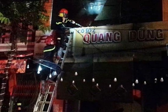 Cháy tiệm bán đồ điện, cả gia đình trẻ 4 người tử vong, trong đó có phụ nữ đang mang thai