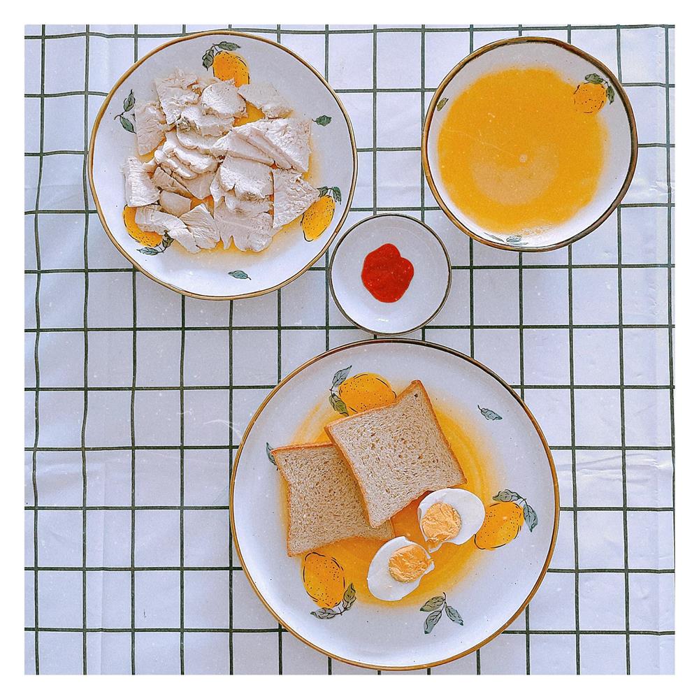 Bữa cơm mùa Covid của cô nàng độc thân, 1 lần nấu cho cả ngày mà vẫn đầy đủ dinh dưỡng, cực healthy lại còn bày vẽ đẹp miễn chê!-2