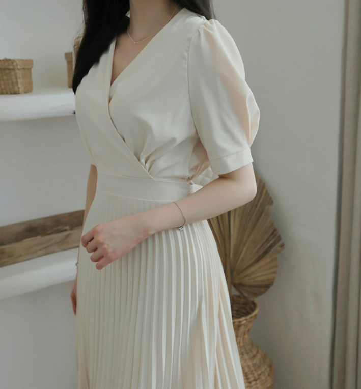 Diện váy trắng là trẻ xinh nhất, nhưng nhìn bộ váy mà Yoona diện thì nên suy nghĩ lại-4