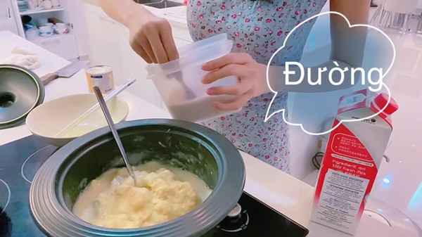 30 triệu có thể khiến Thủy Tiên đau đầu, chứ chuyện bếp núc nữ ca sĩ cân tất, nấu đủ món giữ chồng ai cũng phải xuýt xoa!-9