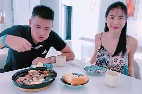 30 triệu có thể khiến Thủy Tiên đau đầu, chứ chuyện bếp núc nữ ca sĩ 