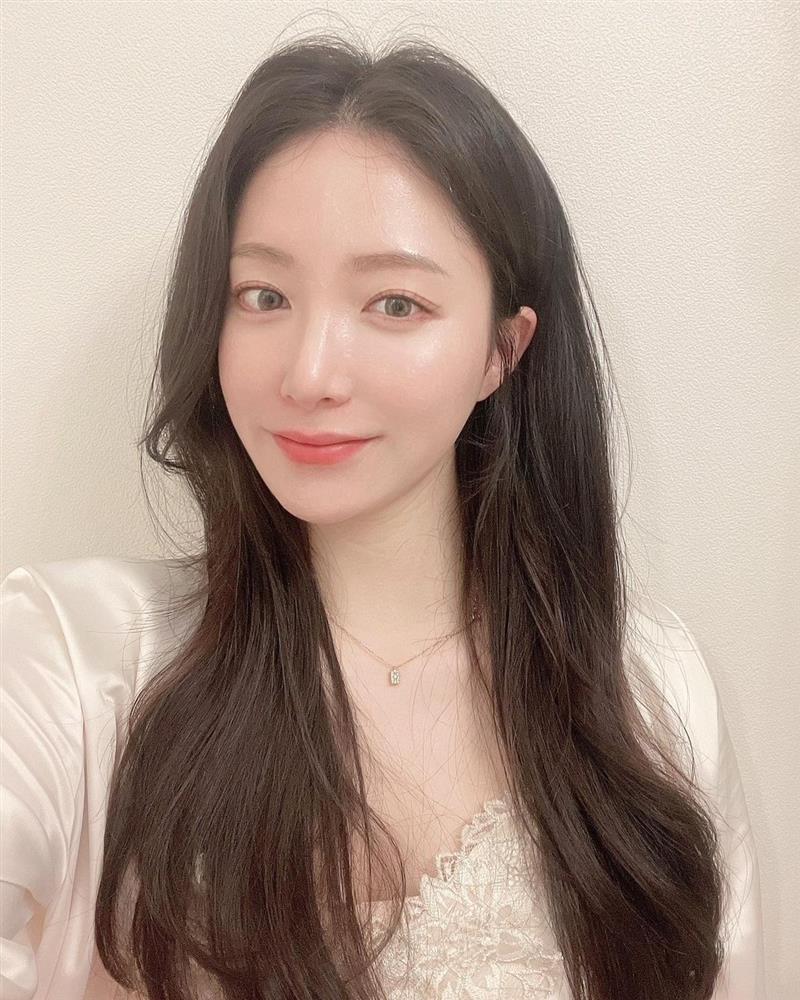 Dưỡng da tối giản khi ở nhà: Tập trung đúng 4 bước này là đủ để da ngày một đẹp vượt bậc-1