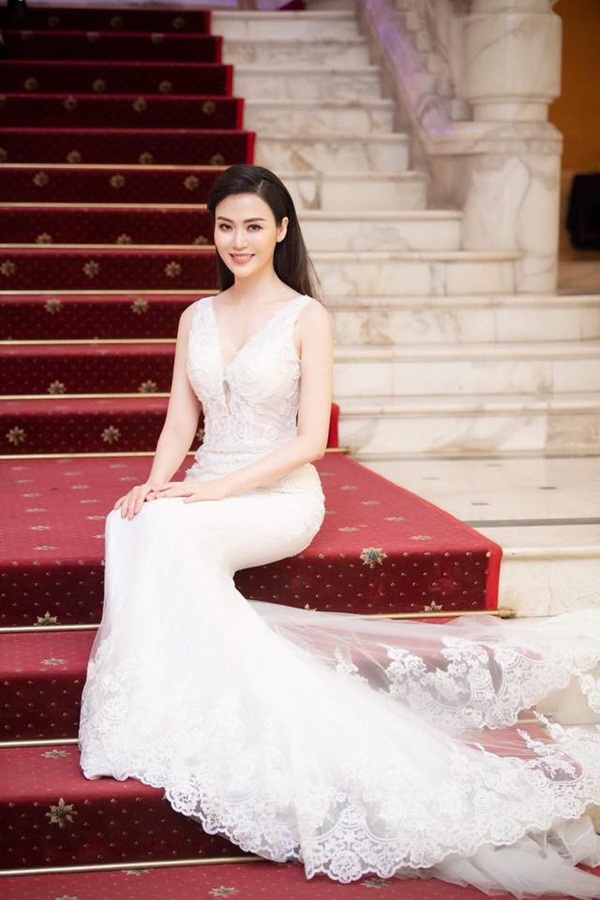 Nuối tiếc khi nhìn lại nhan sắc rực rỡ của Nguyễn Thu Thủy lúc đăng quang Hoa hậu Việt Nam năm 18 tuổi-7