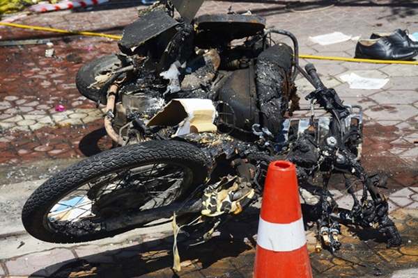 Hé lộ nguyên nhân cháy tiệm bán đồ điện khiến người phụ nữ mang thai cùng chồng và 2 con nhỏ chết thảm-2