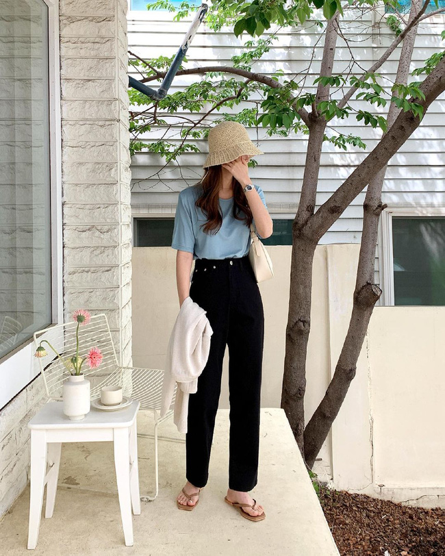 Gái Hàn chuyên diện quần đen đơn giản nhưng luôn đạt điểm 10 sành điệu nhờ loạt cách mix cao tay-9