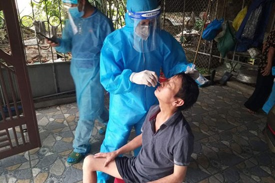 Hà Tĩnh: Phát hiện thêm 2 ca dương tính SARS-CoV-2