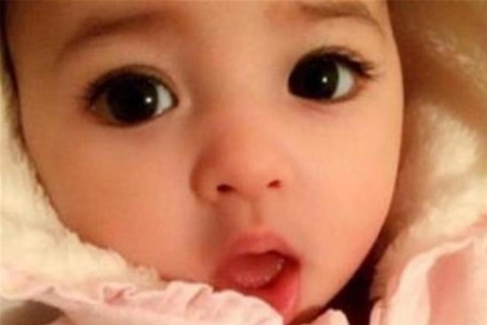 Đứa trẻ sinh ra giống con lai, người bố bí mật làm 3 xét nghiệm nhưng vẫn cho một kết quả là cha con, người vợ cuối cùng đành nói ra sự thật