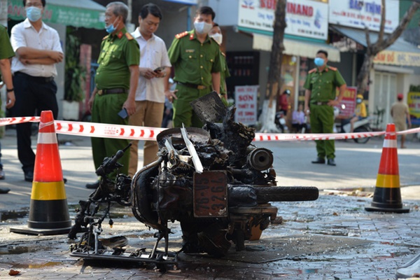 Vụ cháy nhà khiến 4 người tử vong: Những bức xúc từ hiện trường-1