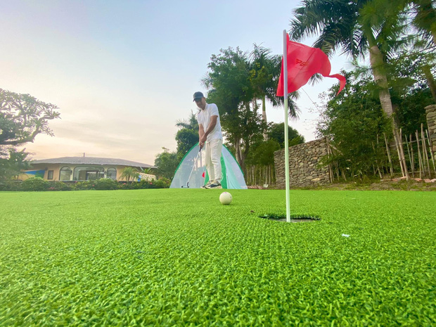 Vợ chồng Hà Nội về quê xây nhà trên mảnh đất rộng 2000m2, lặn lội vào tận Quảng Bình chỉ để tìm 1 loại vật liệu-8