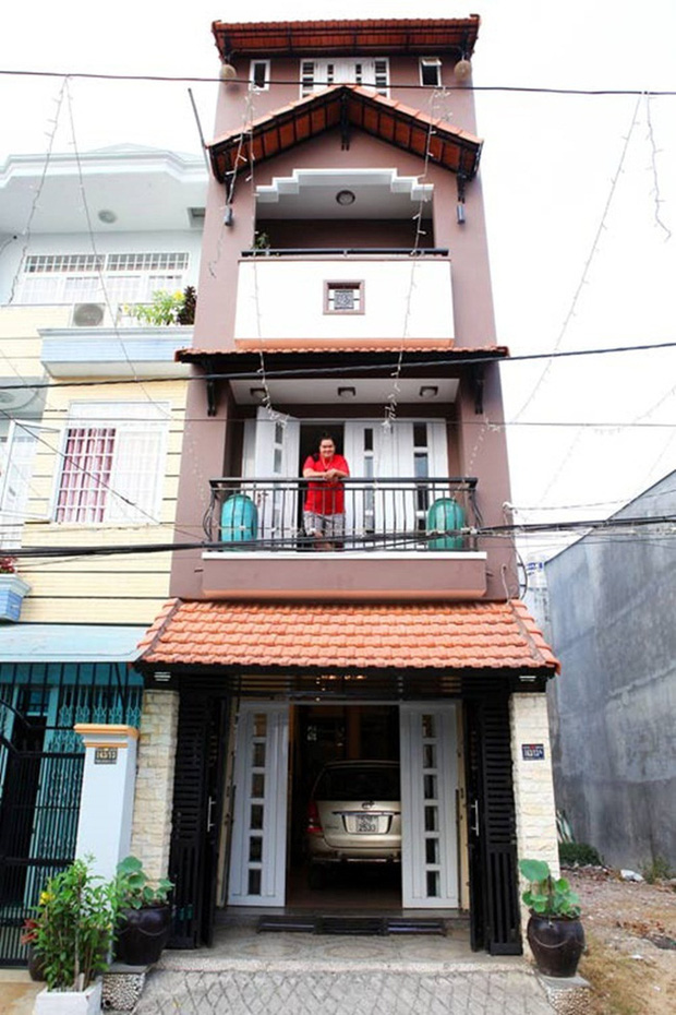 Vbiz có nghệ sỹ hạng B nhưng gia sản hạng A, biệt phủ rộng 1600m2 có giá cả trăm tỷ-2