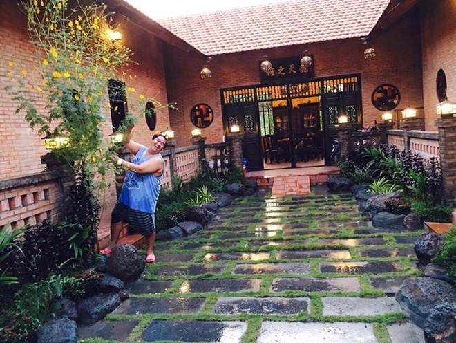 Vbiz có nghệ sỹ hạng B nhưng gia sản hạng A, biệt phủ rộng 1600m2 có giá cả trăm tỷ-8