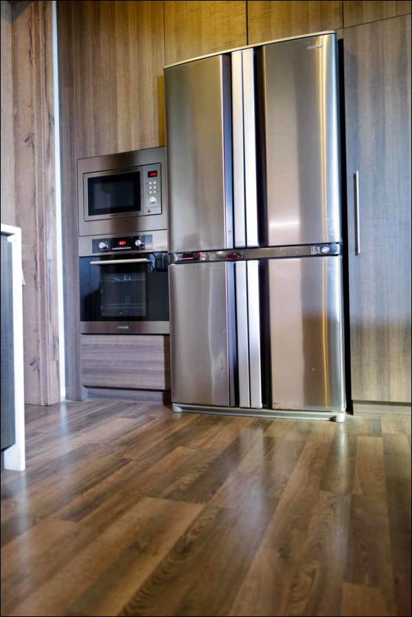 Cận cảnh căn bếp xịn sò, sang trọng&nbsp;mà ấm cúng trong nhà vườn triệu đô của diva Hồng Nhung-3