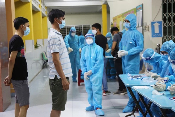 TP.HCM: Phát hiện 5 trường hợp dương tính SARS-CoV-2 sống ở tầng 6 của một khu nhà trọ tại quận Tân Bình-1