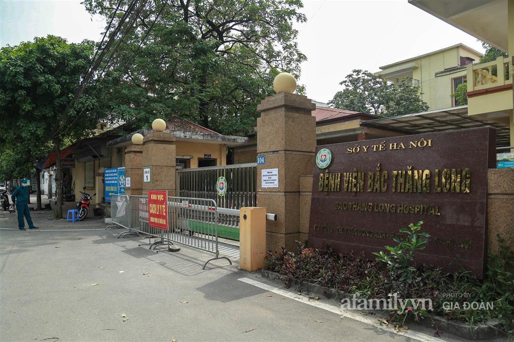 BV Bắc Thăng Long tạm phong tỏa, dừng tiếp nhận bệnh nhân vì người phụ nữ bán rau dương tính SARS-CoV-2 từng đến khám-1