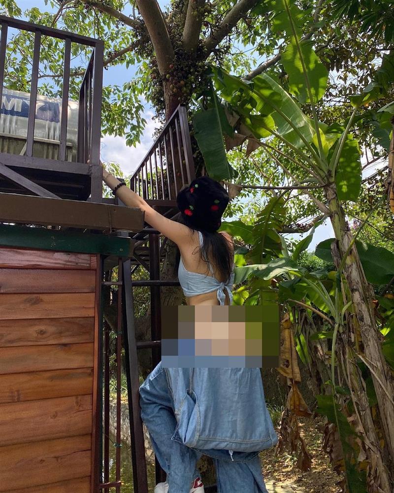 Con gái Mỹ Linh tiếp tục thả rông sau màn khoe vòng 3 táo bạo, soi style thường ngày lại càng bất ngờ hơn nữa-2