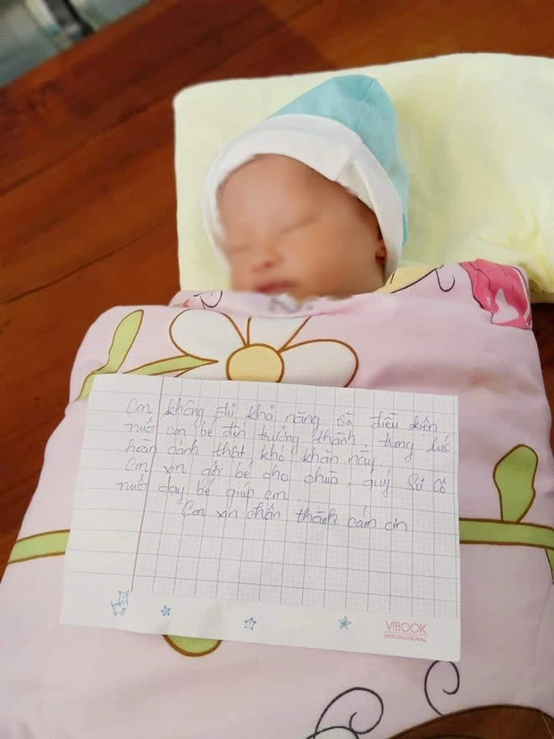Bé gái mới sinh bị bỏ rơi ngoài đường kèm lá thư: Em không đủ khả năng và điều kiện nuôi con đến trưởng thành-1