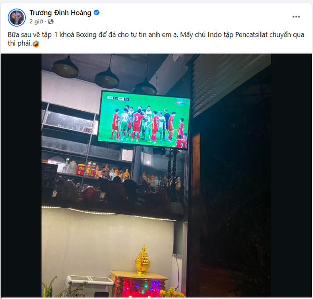 Chứng kiến cầu thủ Indonesia liên tục vào bóng triệt hạ, Nam vương boxing Trương Đình Hoàng hiến kế cho thầy trò HLV Park Hang-seo-2