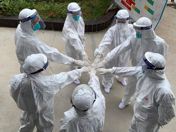 Bác chủ tịch trốn vợ đi vào tâm dịch Bắc Giang làm tài xế tình nguyện: Các con ở nhà động viên mẹ thay bố nhé!-2