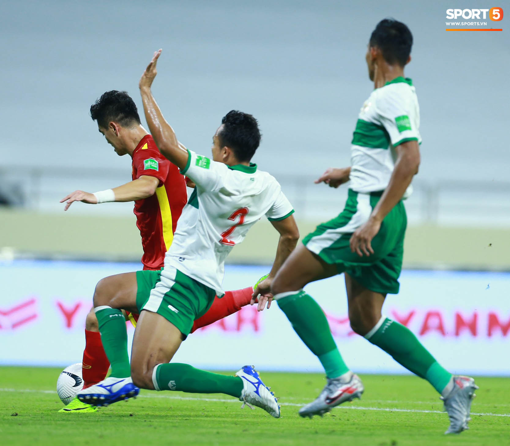 Những khoảnh khắc tuyệt đẹp của tuyển Việt Nam khiến người hâm mộ đổ rần rần-4
