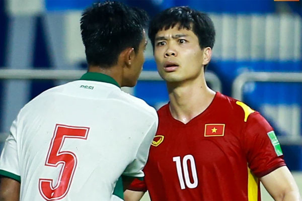 Cả rổ” ảnh chế sau trận Việt Nam thắng Indonesia 4-0, không nhịn cười được với biểu cảm của thủ môn đội bạn-10