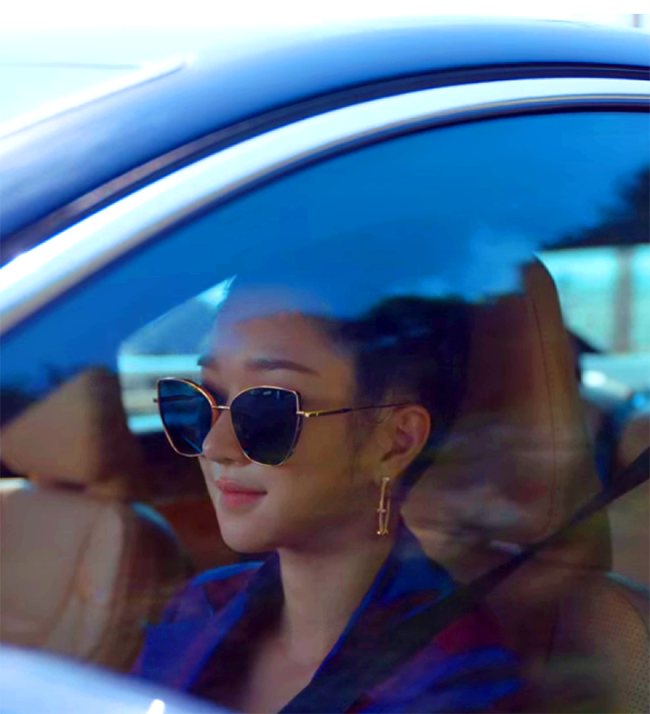 Đi làm về sớm, thấy xe của chồng trên phố, tôi hào hứng gọi cho anh ấy, nhưng cảnh tượng tiếp theo không thể chấp nhận được!-2