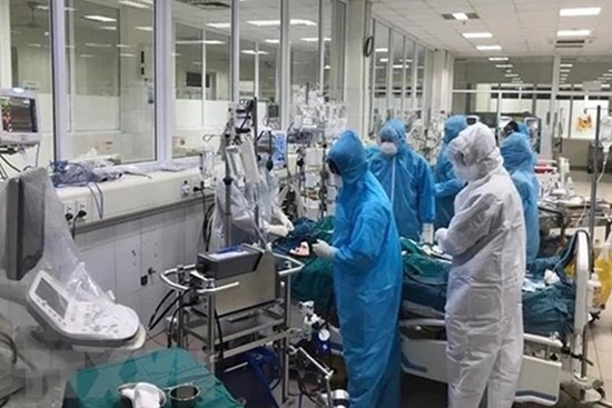 Có 82 bệnh nhân COVID-19 tiên lượng rất nặng, 9 trường hợp can thiệp ECMO
