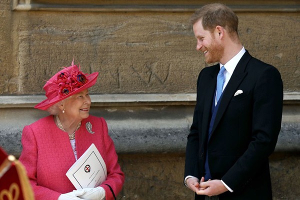 Động thái mới của Nữ hoàng Anh sau khi con gái nhà Harry - Meghan chào đời cho thấy ngay đẳng cấp của bà-1
