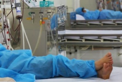 NÓNG: Một nữ bệnh nhân nghi nhiễm Covid-19 ở Gò Vấp tử vong trên đường chuyển viện