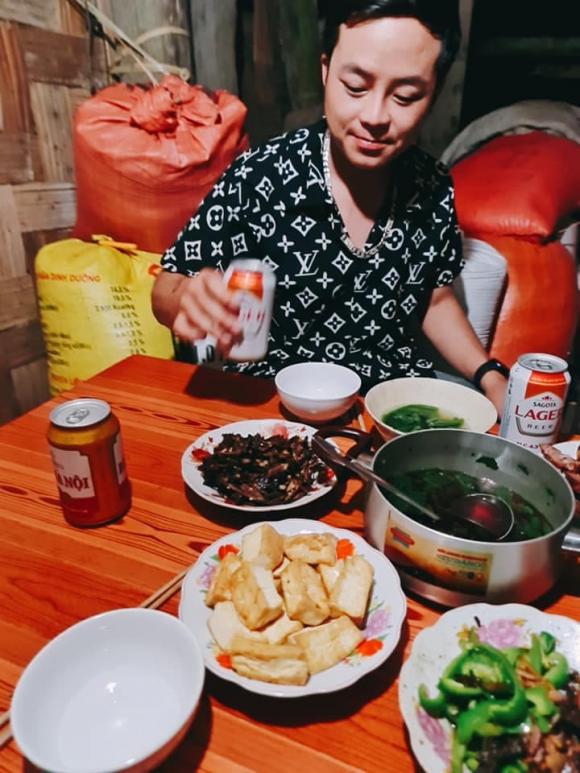Cuộc sống của Cô dâu 62 tuổi Thu Sao và chồng trẻ Hoa Cương giờ ra sao?-5
