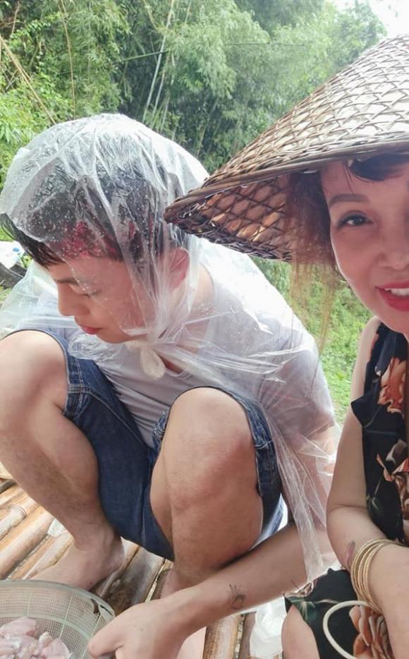 Cuộc sống của Cô dâu 62 tuổi Thu Sao và chồng trẻ Hoa Cương giờ ra sao?-8