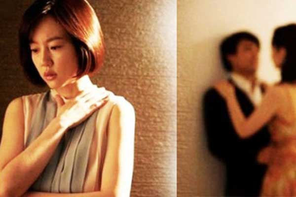 Giận tái mặt khi thấy cô bạn thân ngồi gác chân lên đùi chồng, tôi chốt luôn câu cuối khiến cả hai bàng hoàng-2