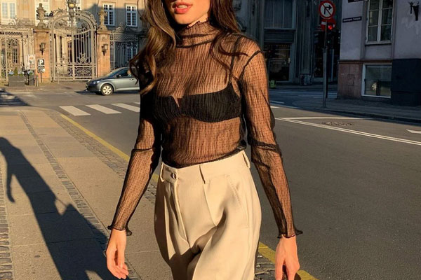 4 kiểu áo phông sao Hàn nào cũng diện, bạn sắm hết thì sẽ sành điệu từ công sở ra phố-19