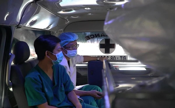 Hành trình đặt ECMO và chuyển chiến sĩ công an mắc COVID-19 về Bệnh viện Chợ Rẫy-4