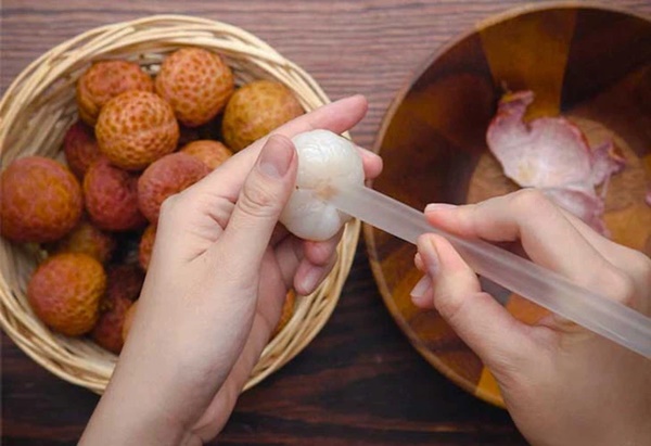 Tiếp tục chung tay giải cứu vải thiều Bắc Giang và đây là món chè vải ngon xuất sắc mà chị em nhất định phải thử!-3