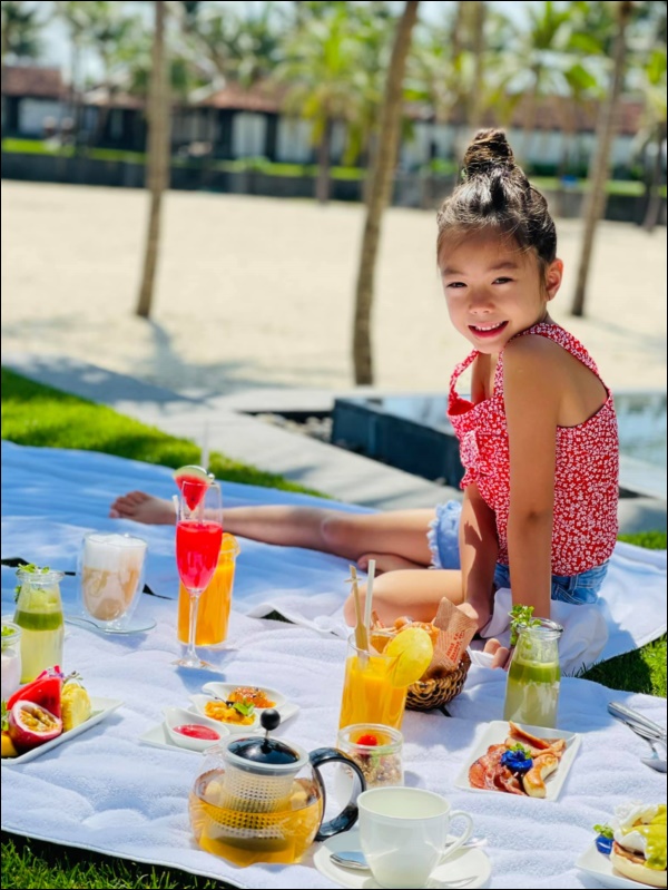 Ái nữ nhà ca sĩ Đoan Trang mới 7 tuổi đã ra dáng thiếu nữ lắm rồi, gen điệu đà còn trội hơn cả mẹ-5