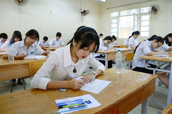 Trước 17h ngày 11/6, thí sinh thi lớp 10 của Hà Nội phải hoàn thành khai báo y tế-2