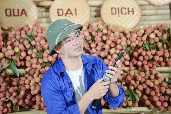 Xuân Bắc livestream 