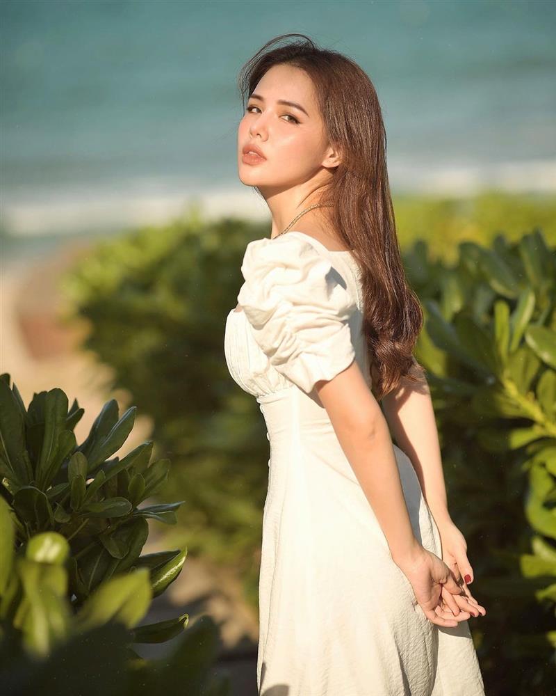 Phanh Lee quanh năm suốt tháng nhuộm nâu, nhưng nhờ cắt 4 kiểu tóc này mà nhan sắc luôn chạm đỉnh-3