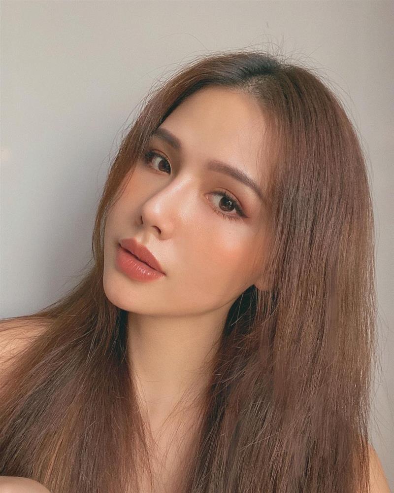 Phanh Lee quanh năm suốt tháng nhuộm nâu, nhưng nhờ cắt 4 kiểu tóc này mà nhan sắc luôn chạm đỉnh-8