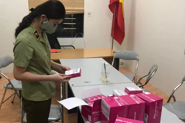 30 học sinh tiểu học là F1 của học sinh lớp 4 mắc COVID-19 ở Hà Tĩnh được đưa đi cách ly tập trung-4