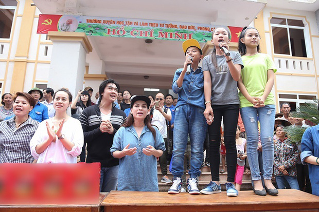 Phi Nhung bị netizen soi lại điểm bất thường trong 2 đợt kêu gọi từ thiện miền Trung, ngâm” sao kê 1,8 tỷ suốt 5 năm chưa công khai?-3